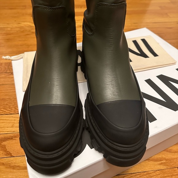 Ganni Olive Boots - Picture 2 of 8